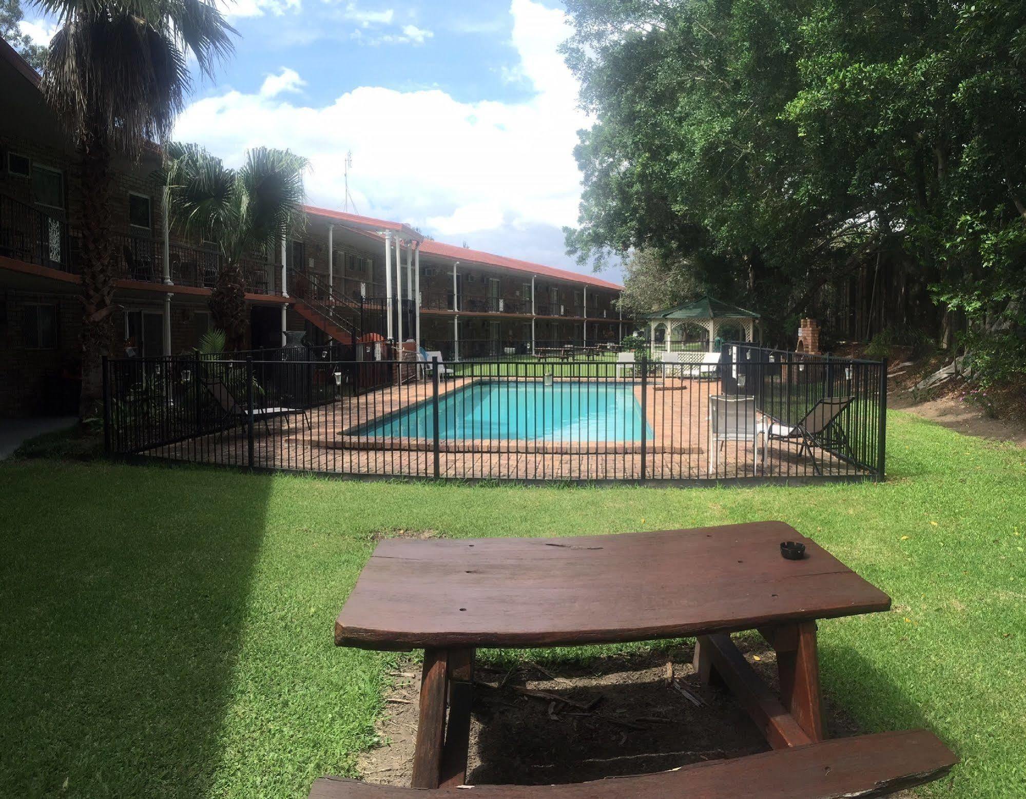 Coomera Motor Inn Gold Coast Bagian luar foto