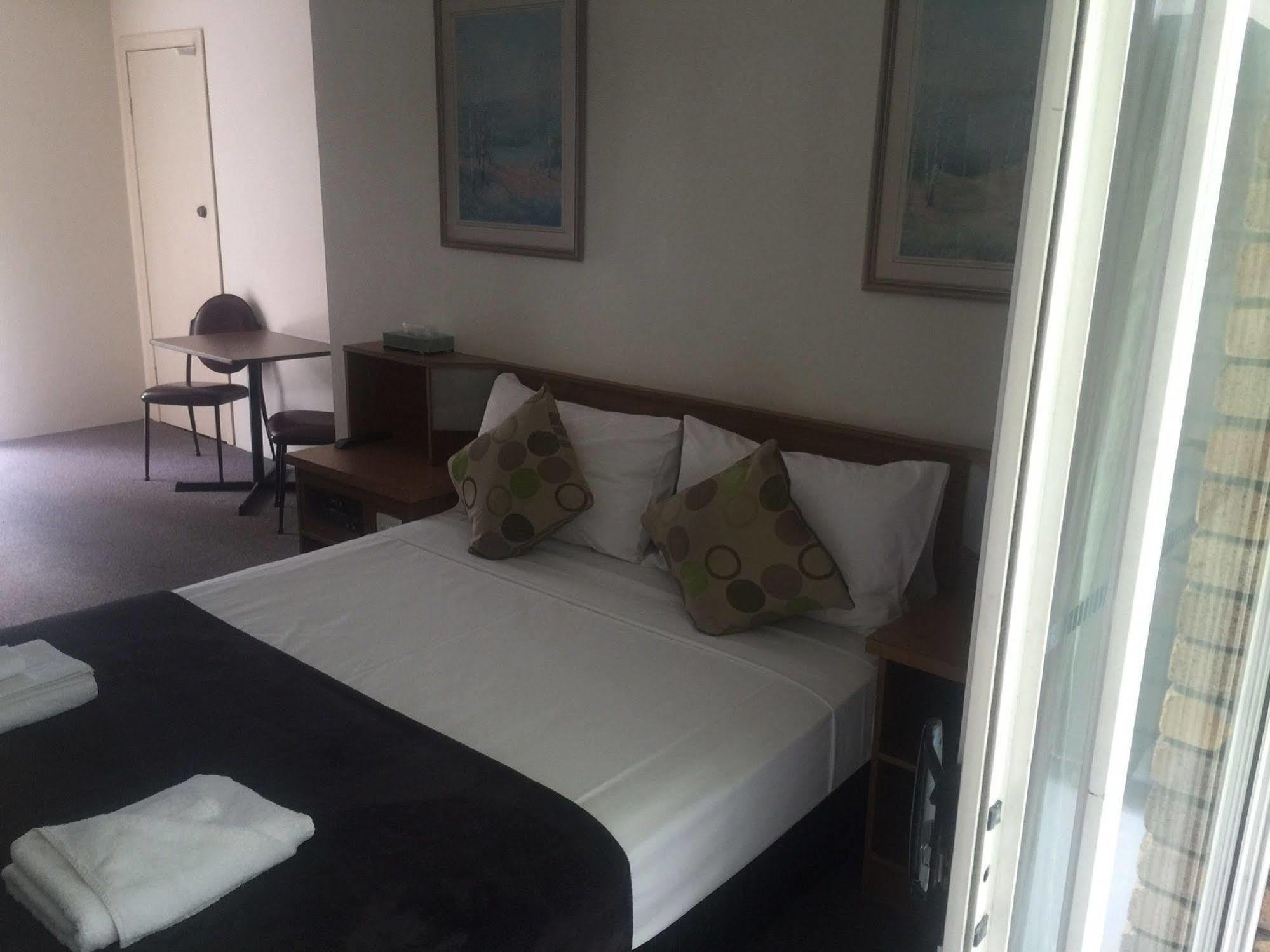 Coomera Motor Inn Gold Coast Bagian luar foto