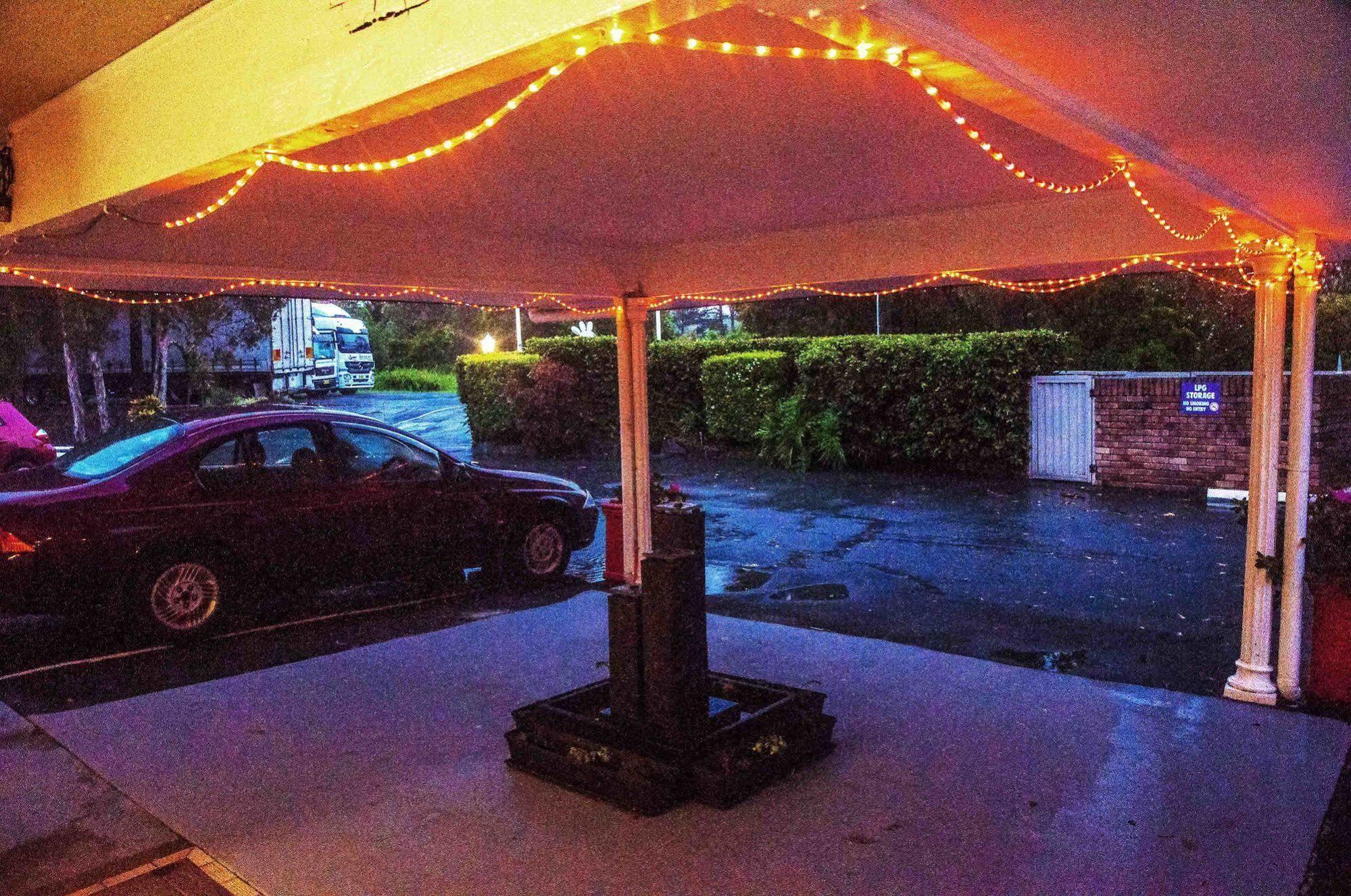 Coomera Motor Inn Gold Coast Bagian luar foto